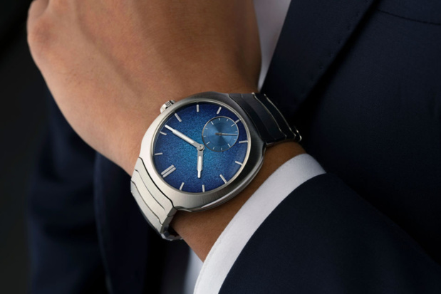 Moser Streamliner Small Seconds Blue Enamel : un diamètre plus petit et bienvenu