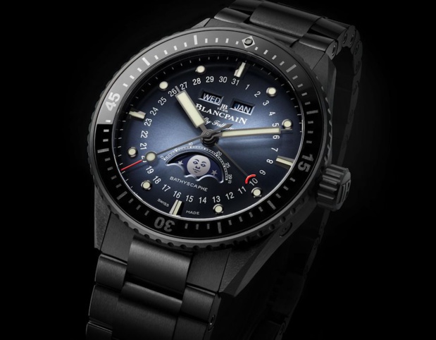 Blancpain Bathyscaphe Quantième complet et phases de Lune : nouvelle version en céramique noire