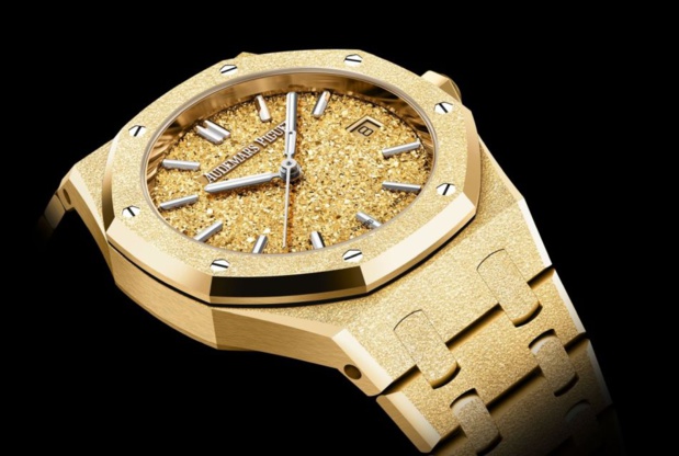 Audemars Piguet : deux Royal Oak de 34 mm en Frosted Gold avec cadrans "Crystral Sand"