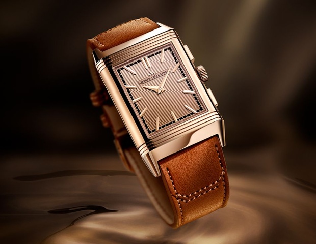 Jaeger-LeCoultre Reverso Tribute Chronograph : un look or rose assumé !