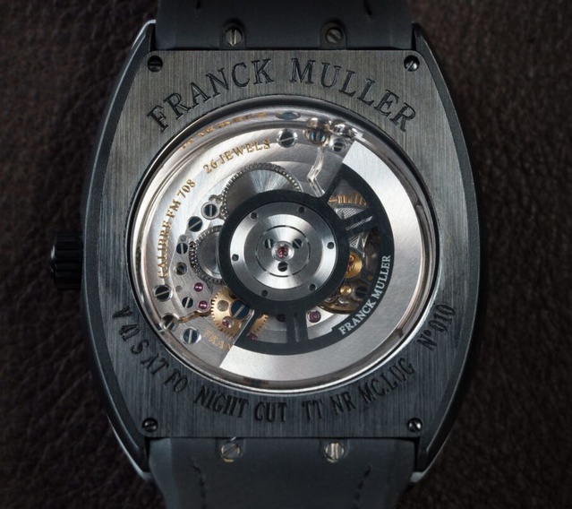 Franck Muller Vanguard Night Cut : belle de jour, éclatante la nuit