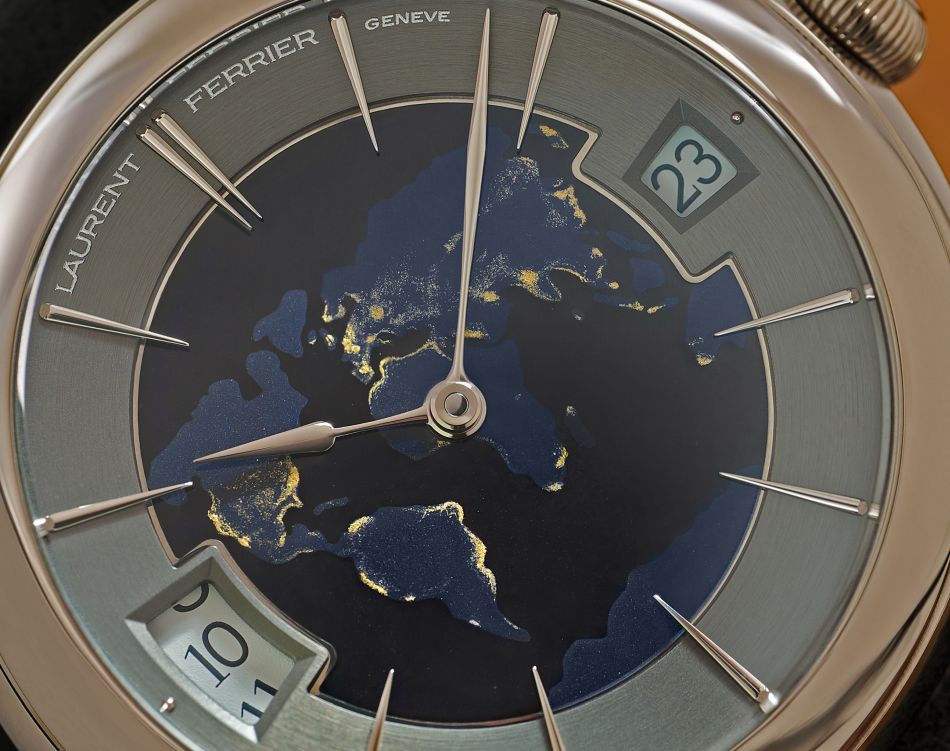 Laurent Ferrier Classic Traveller Globe Nuit : vol de nuit