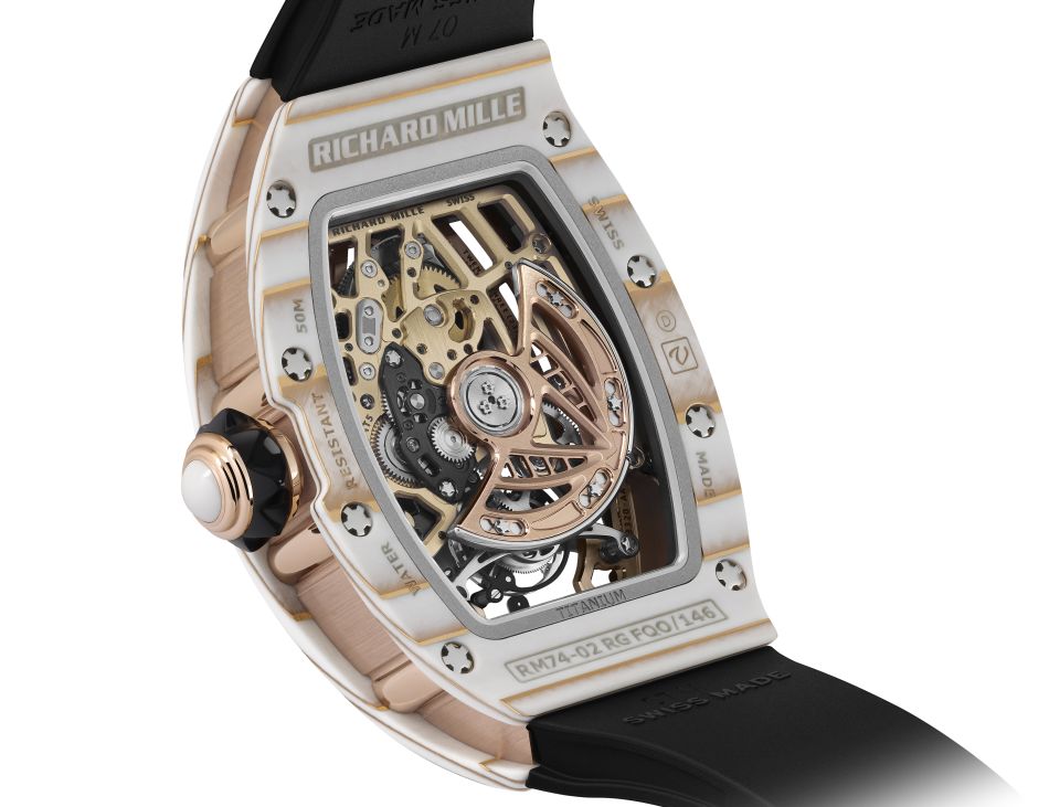 Richard Mille RM 74-02 Tourbillon automatique en quartz TPT or : de la fusion du minéral et du métal