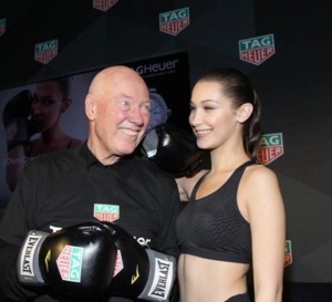 Bella Hadid, l'ambassadrice sexy de TAG Heuer