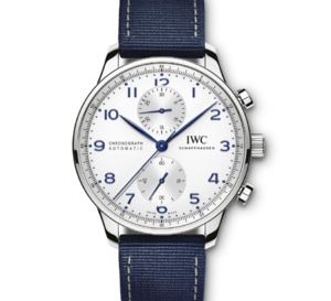 IWC : des bracelets textile bleu et gris pour l'été