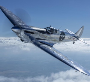 The longest flight : le Silver Spitfire a parcouru 43.000 km autour de la terre en 4 mois