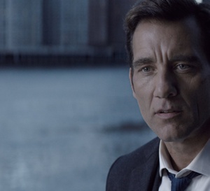 Anon : Clive Owen porte une Jaeger-LeCoultre Master Ultra-thin