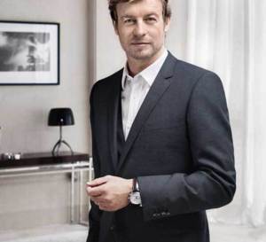 Longines : nouvelle campagne de communication avec Simon Baker… l’élégance faite homme