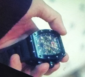 The lies within : Lee Joon-hyuk porte une montre Richard Mille RM 11