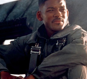 Independance Day : Will Smith porte une Breitling Airwolf