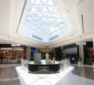 Dubaï : Gate Avenue at DIFC, un "mall" très masculin avec montres d'occasion et costumes sur-mesure