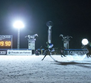 Longines : partenaire du Night Turf de St. Moritz : galops au claire de Lune