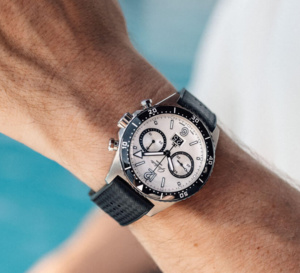 Glashütte Original chronographe SeaQ : le temps en noir et blanc