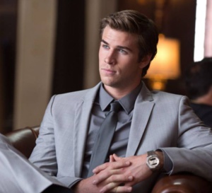 Paranoia : Liam Hemsworth porte une Breitling Airwolf