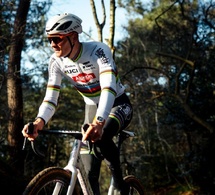 Mathieu van der Poel, le champion du monde de cyclisme rejoint l'équipe Richard Mille